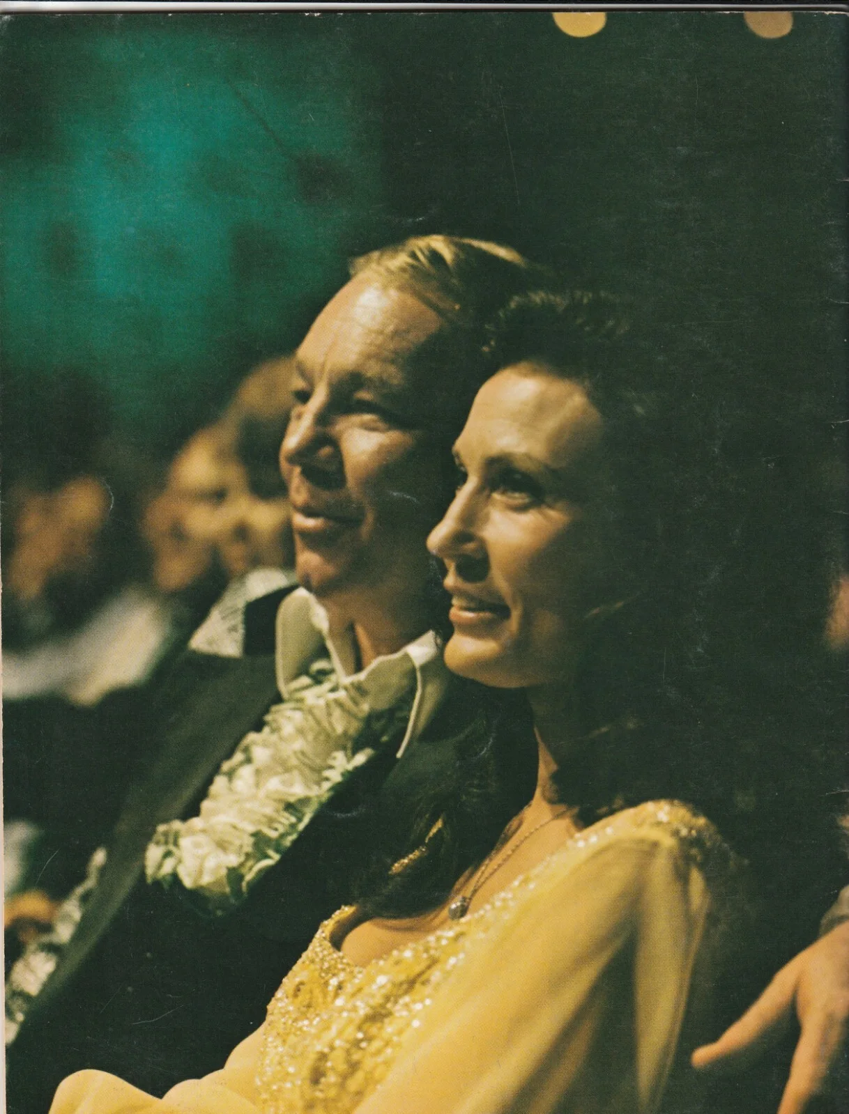 Vintage It’s Me Again Loretta Lynn Booklet with 8” x 10” glossy added, image 4