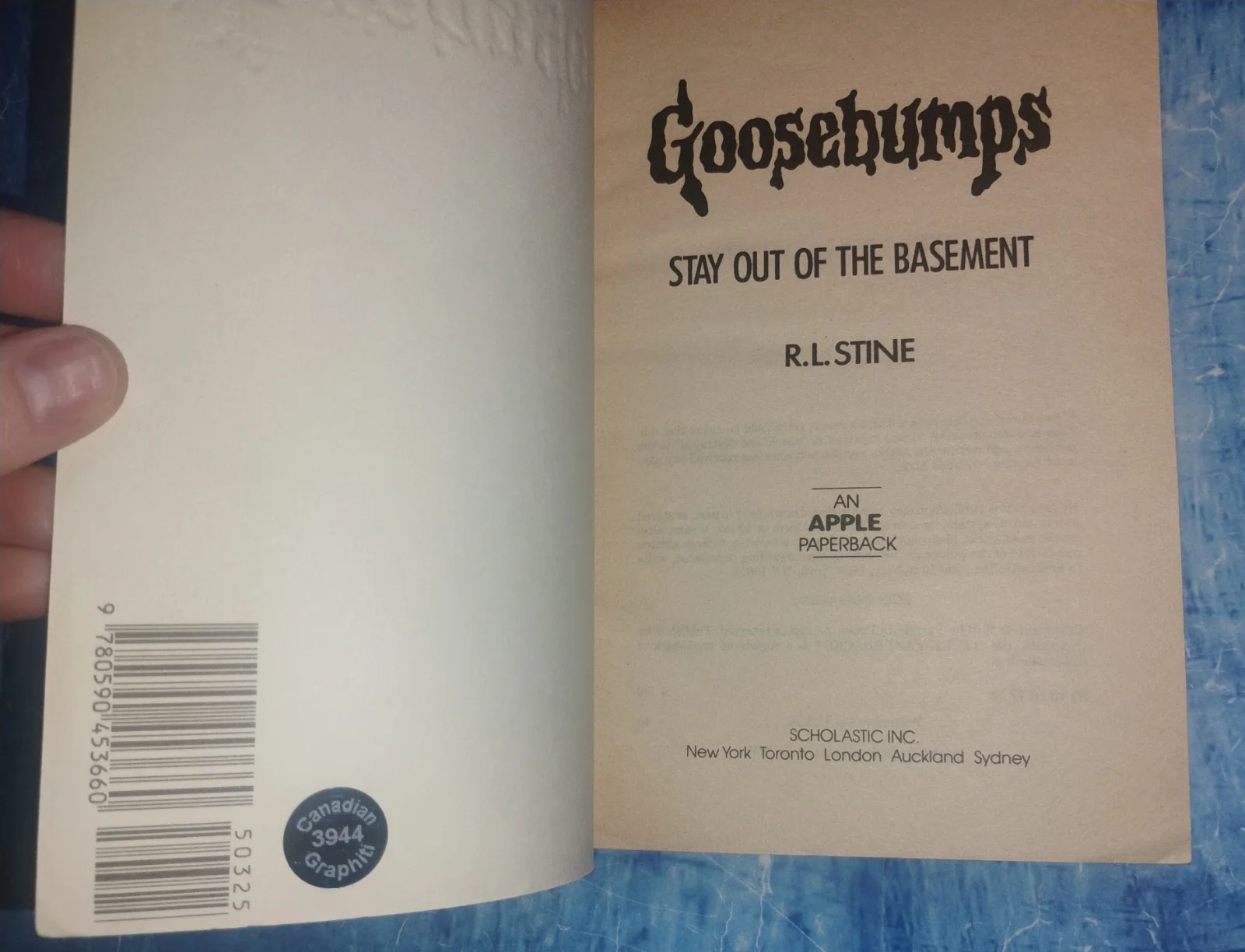 RL Stine Hand Signed Goosebumps Book COA Stay Out Of The Basement NO US TARIFFS, image 4