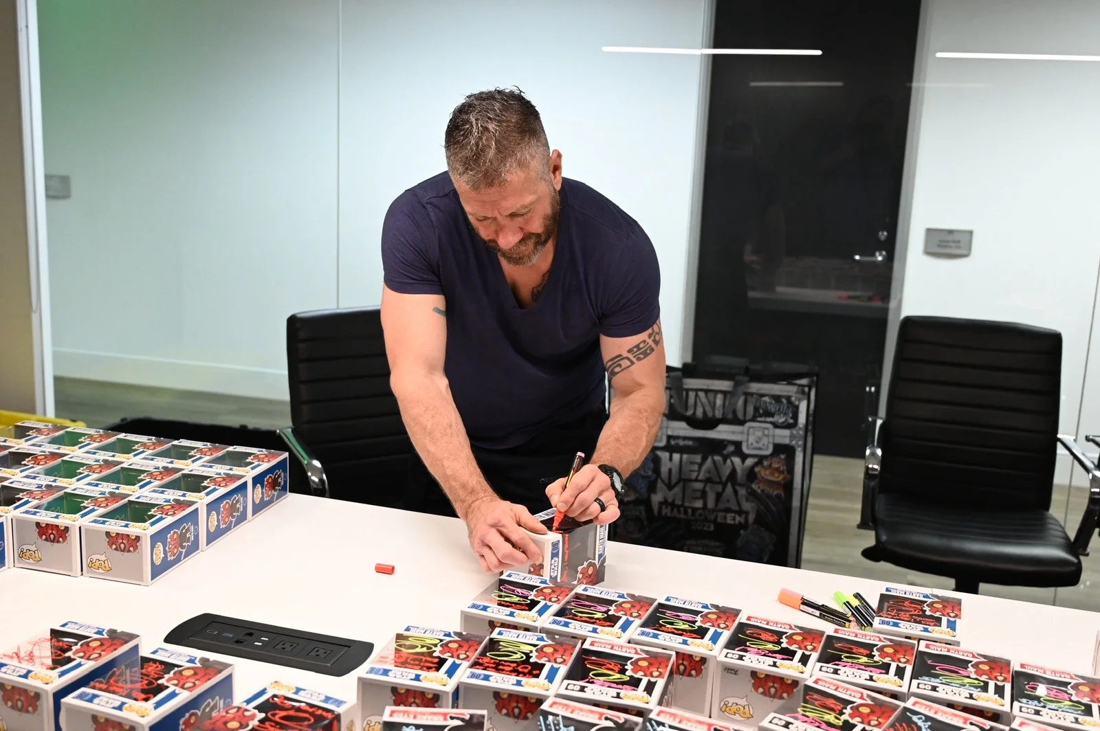 Ray Park — RAY PARK Signed Funko POP #705 DARTH MAUL on Bloodfin Speeder authenticated, image 2