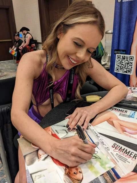 Summer Vixen — Summer Vixen signed model 8x10 Photo -PROOF- -CERTIFICATE- (A0002), image 2