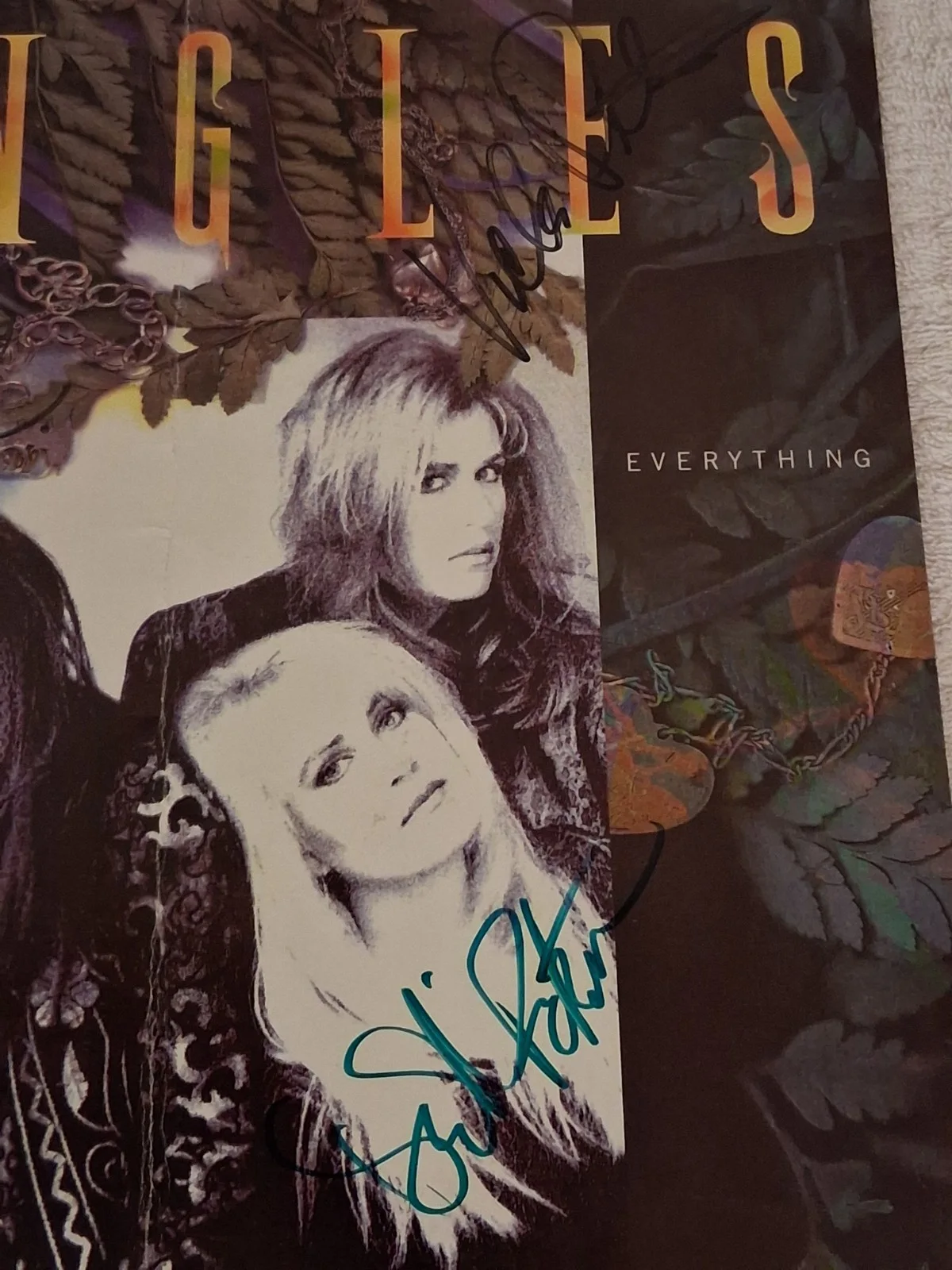 VTG 1988 Bangles Signed Everything Album Flat Store Display Signed by All 4, image 5