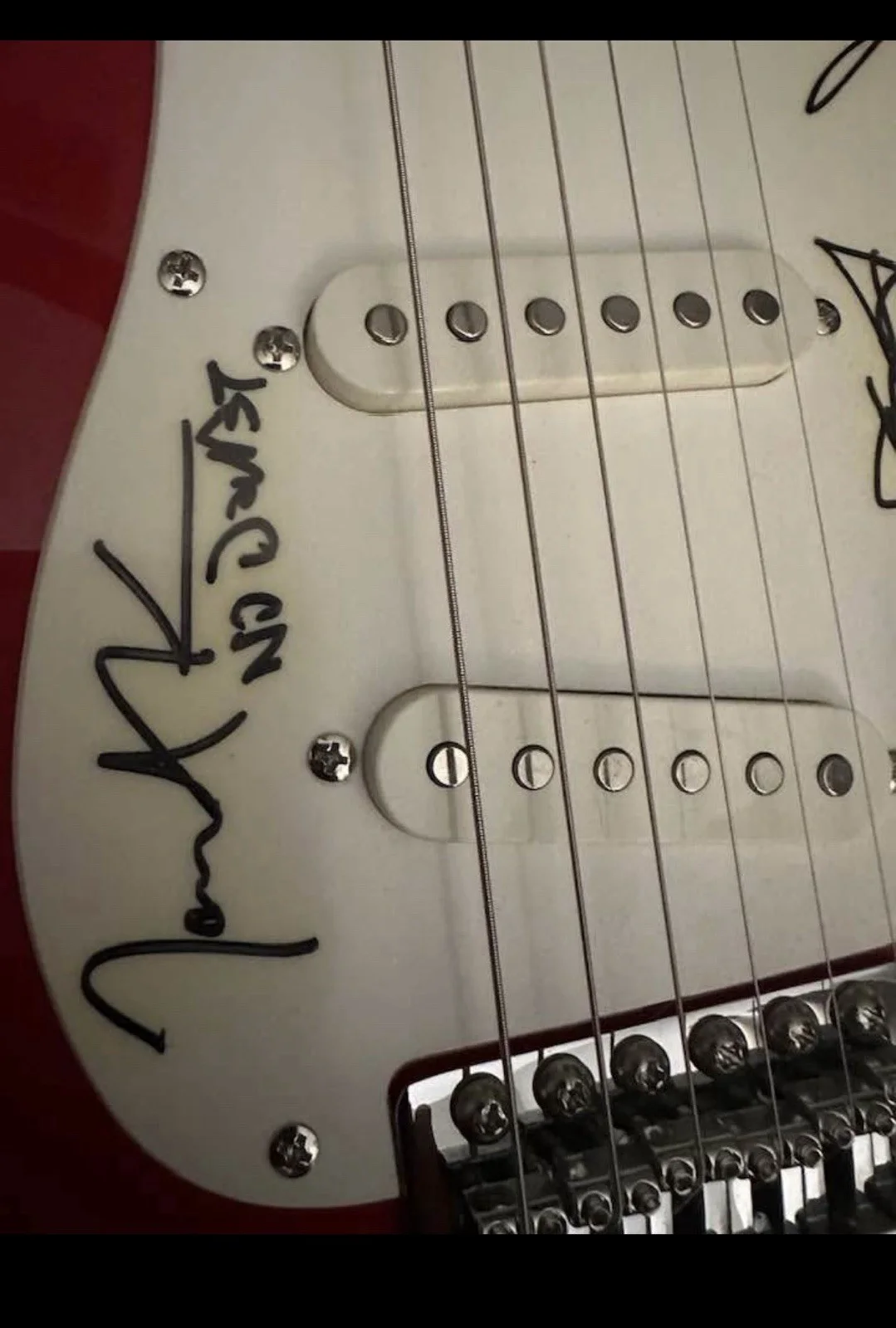 No Doubt Autographed Fender Squire Stratocaster Guitar, Signed 2003, image 2