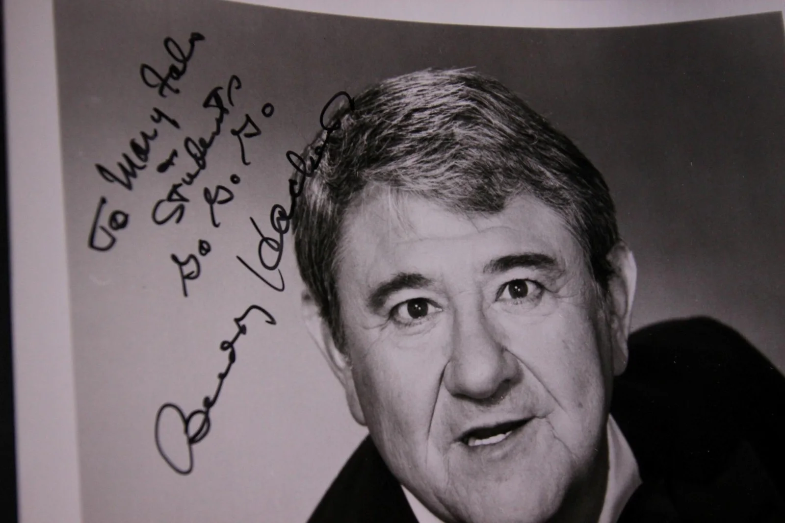 Buddy Hackett — BUDDY HACKETT (1924-2003) (IT'S A MAD MAD MAD MAD WORLD) AUTOGRAPH PHOTO~, изображение 2