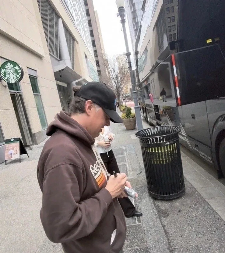 Joe Bonamassa Autographed Microphone Blues Guitarist Legend, изображение 2