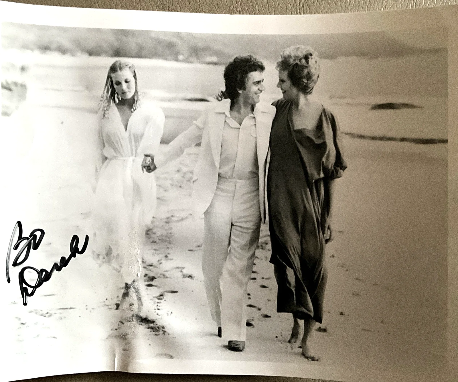 Bo Derek — Bo Derek Autographed Original Photo Movie "10" Dudley Moore signed in 1985, изображение 4