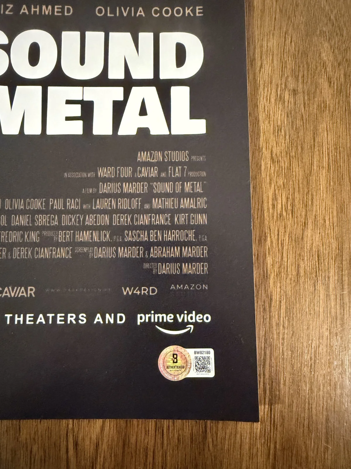 Riz Ahmed ‘Sound Of Metal' Signed 12x18 Photo 'Ruben Stone' Beckett Certified, изображение 2