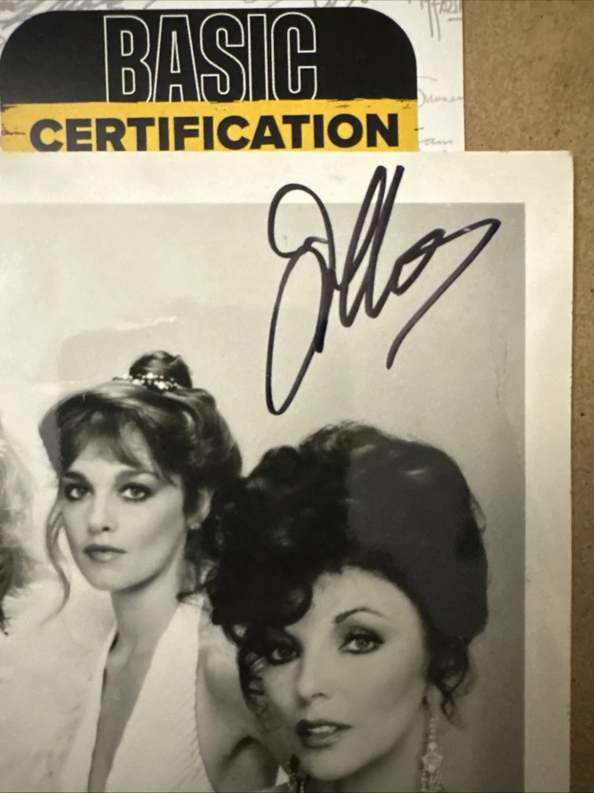 Linda Evans Joan Collins — LINDA EVANS JOAN COLLINS Autographed SIGNED 8x10 Photo DYNASTY JSA, изображение 2