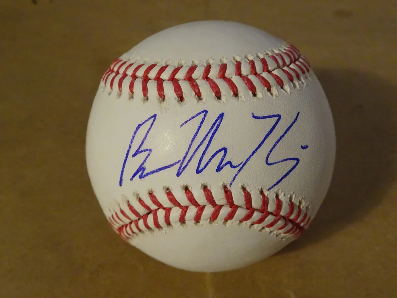 Ben McKenzie — Signed Ben McKenzie Autographed Baseball The OC & Gotham Beckett BAS COA
