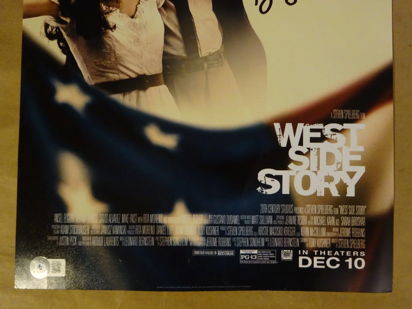 Rachel Zegler — Signed Rachel Zegler Autographed West Side Story 11"x17" Photo Beckett BAS COA, изображение 5