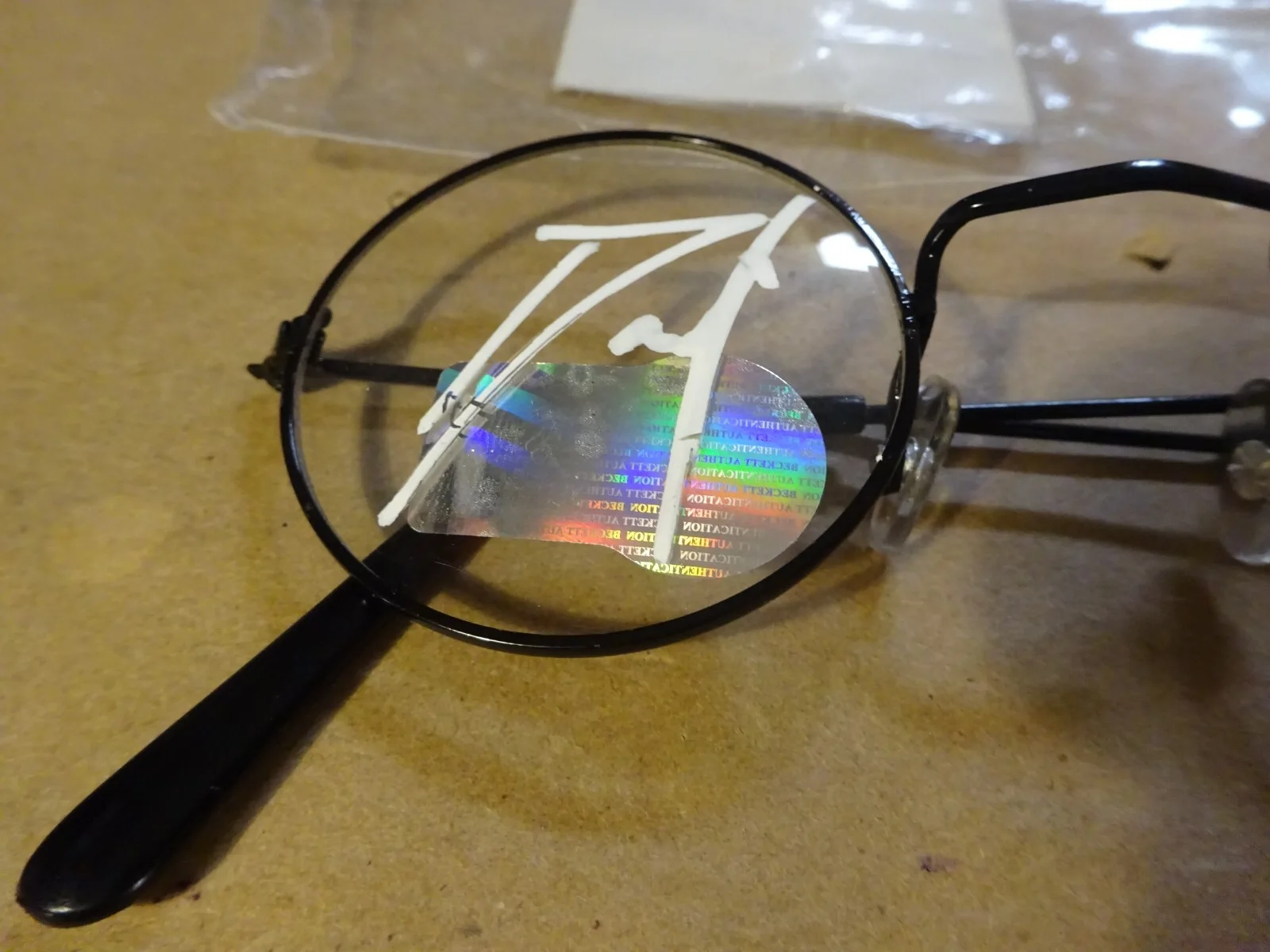 Daniel Radcliffe — Signed Daniel Radcliffe Autographed Harry Potter Wizard Glasses Beckett BAS COA, image 3
