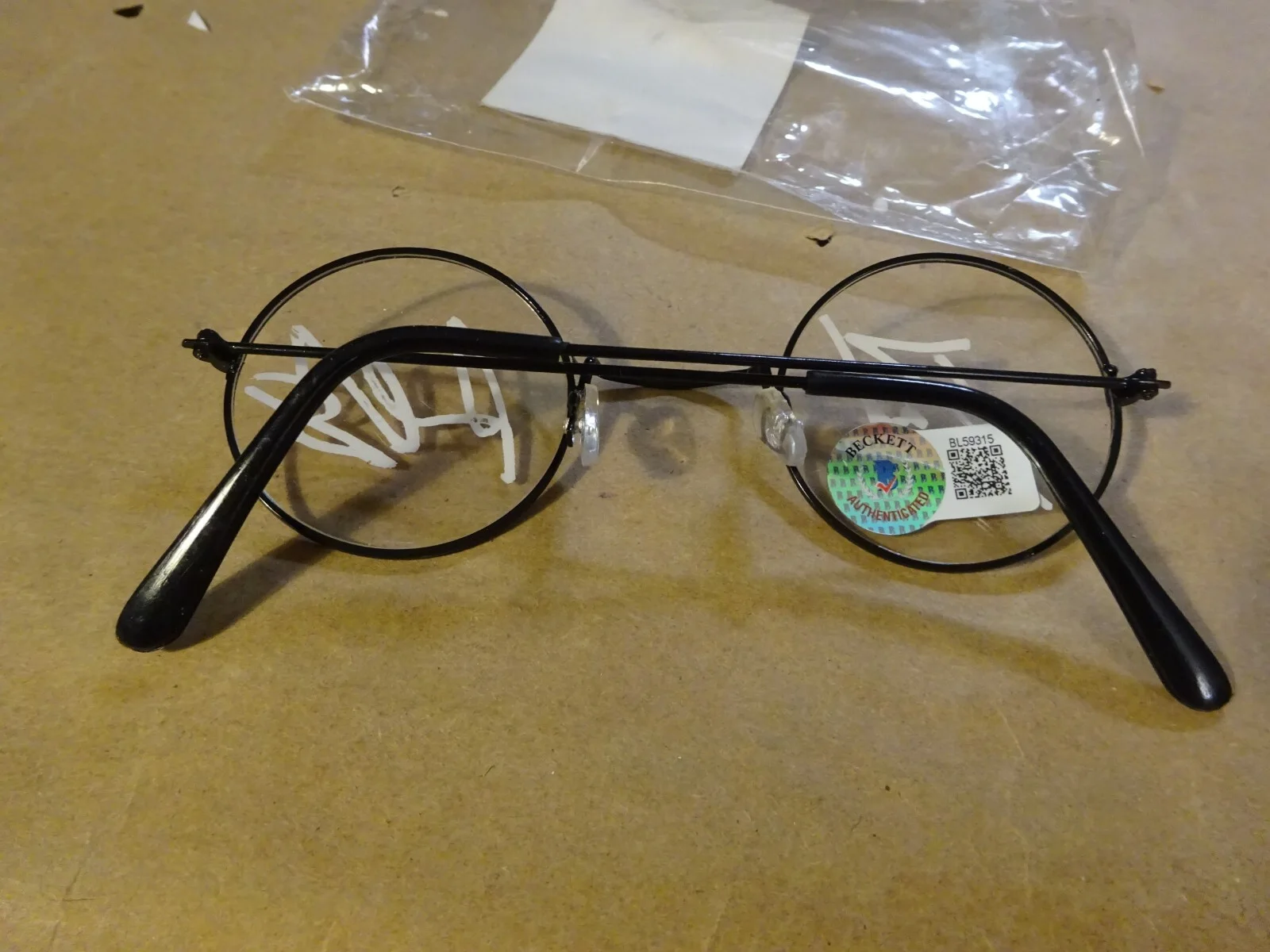 Daniel Radcliffe — Signed Daniel Radcliffe Autographed Harry Potter Wizard Glasses Beckett BAS COA, image 5