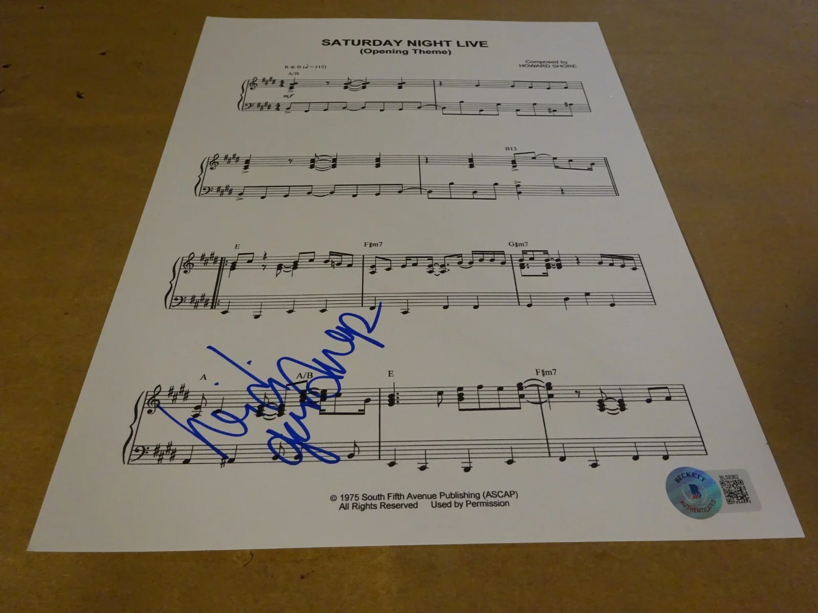 Heidi Gardner — Signed Heidi Gardner Autographed Saturday Night Live Sheet Music Beckett COA, изображение 2
