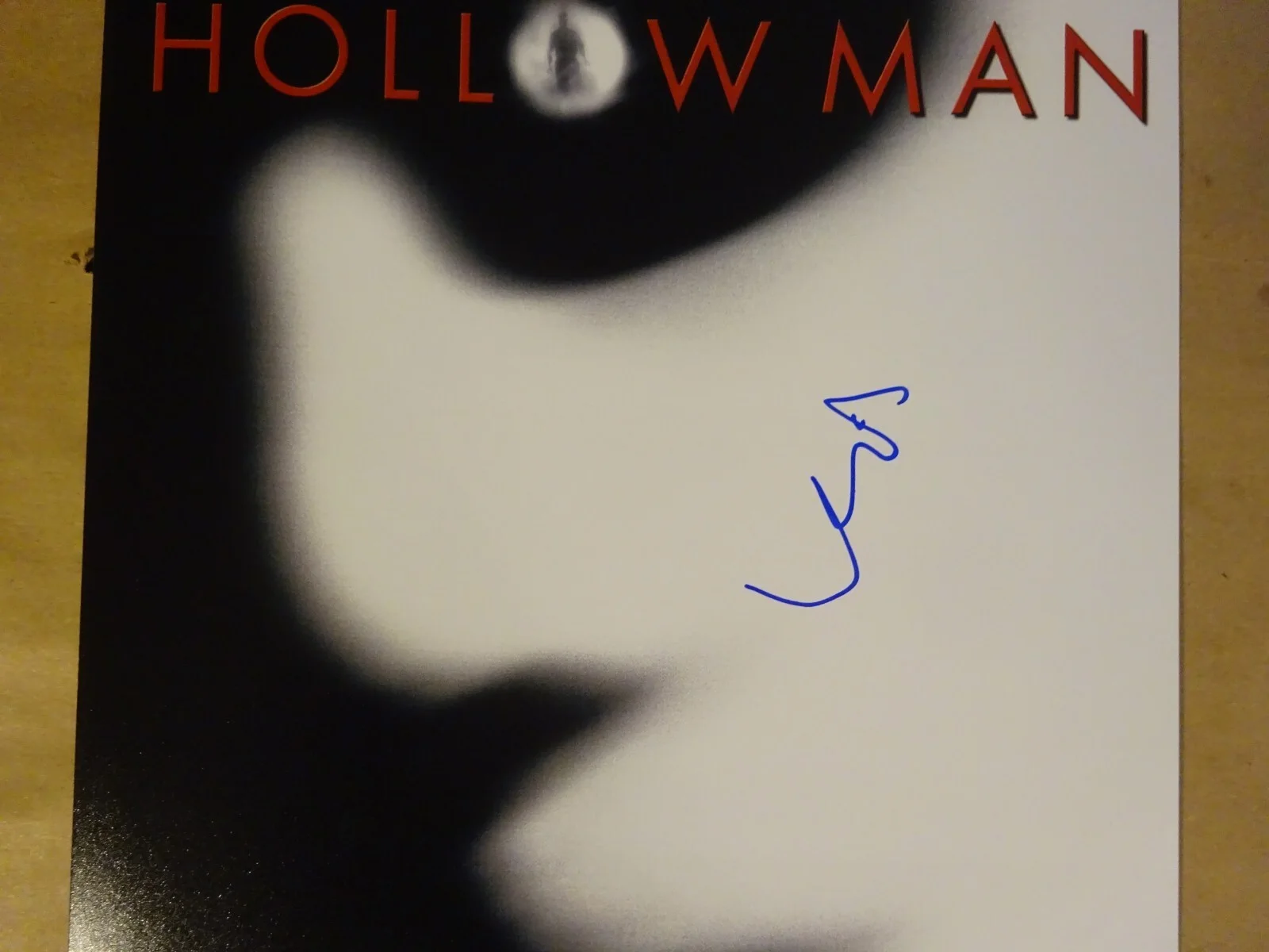 Kevin Bacon — Signed Kevin Bacon Autographed Hollowman 11"x17" Photo Beckett BAS COA, изображение 3