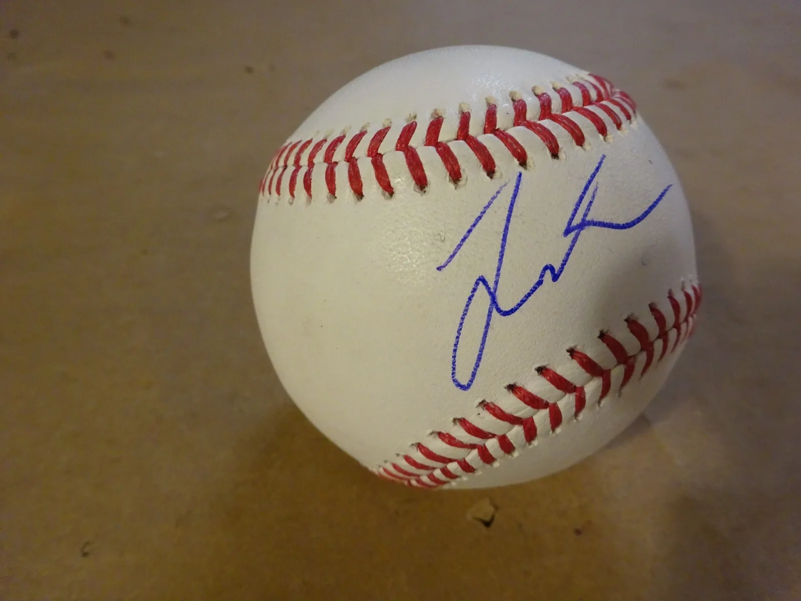 Jacob Elordi, Cailee Spaeny — Signed Jacob Elordi & Cailee Spaeny Autographed Baseball Priscilla BAS COA, image 3
