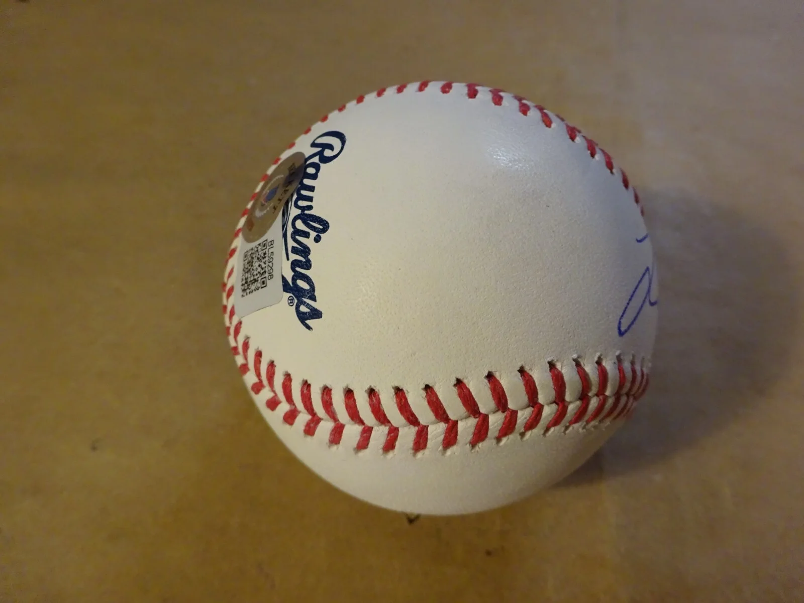 Jacob Elordi, Cailee Spaeny — Signed Jacob Elordi & Cailee Spaeny Autographed Baseball Priscilla BAS COA, image 5