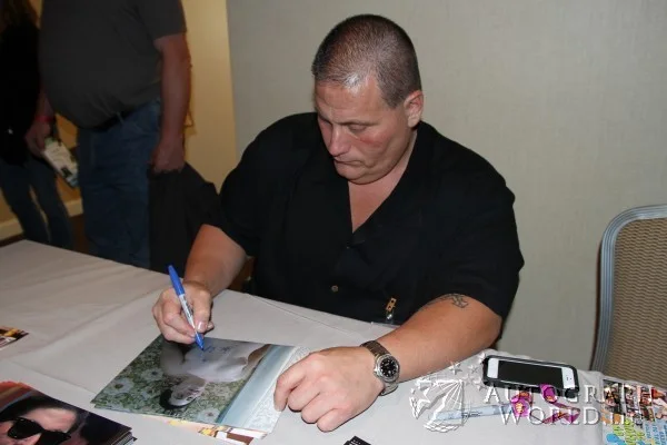 Joe Rubbo autographed 8x10 Photo COA, image 2