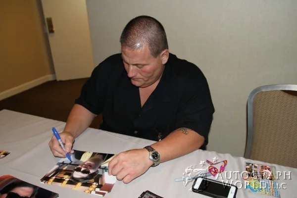 Joe Rubbo autographed 8x10 Photo COA, image 3