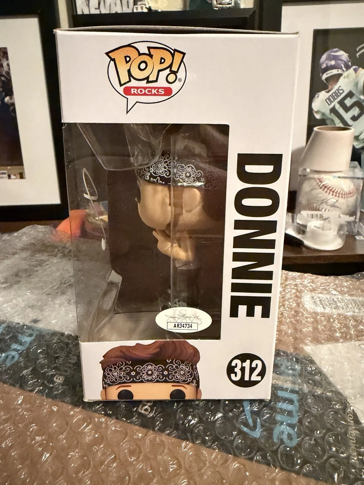 DONNIE WAHLBERG signed (NEW KIDS ON THE BLOCK) #312 Funko Pop JSA Certified, изображение 2