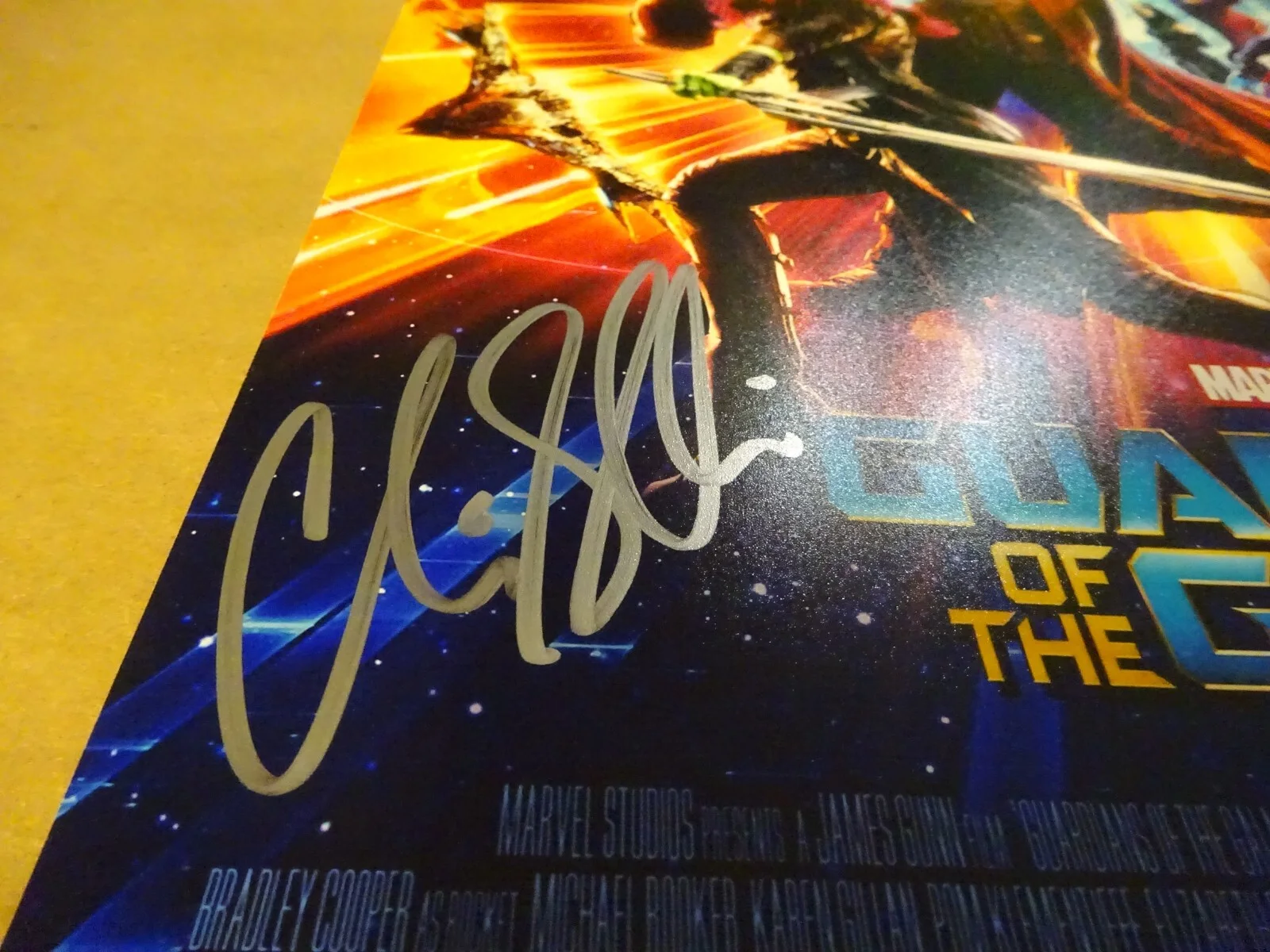 Chris Sullivan — Signed Chris Sullivan Autographed Guardians Of The Galaxy 2 11x17 Photo BAS COA, изображение 5