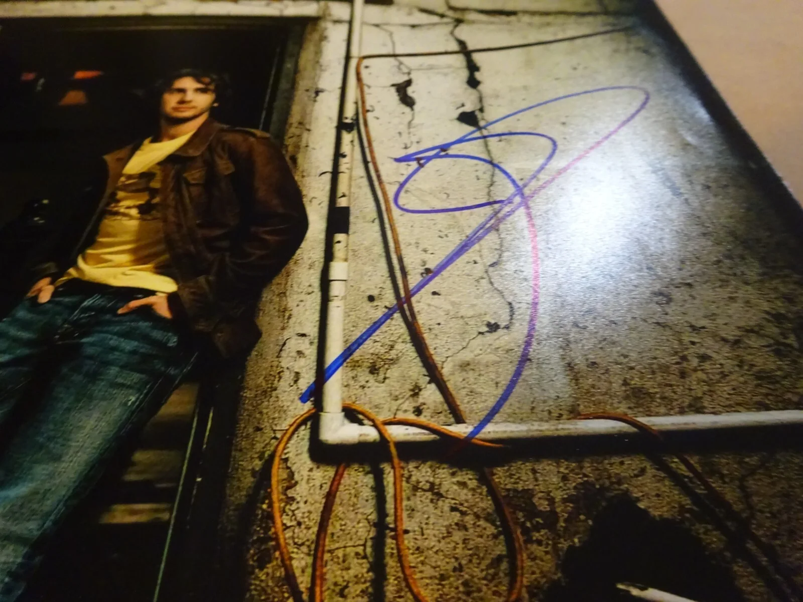 Autographed Josh Groban Signed 11"x14" Photo Beckett BAS COA, изображение 5