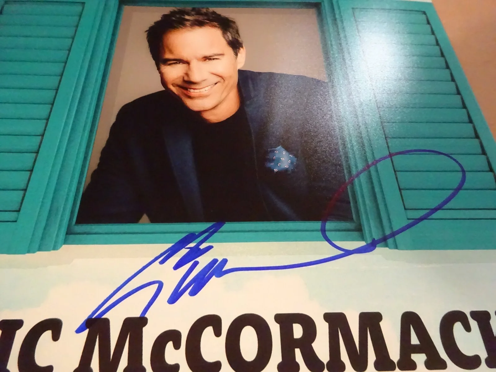 Eric McCormack — Signed Eric McCormack Autographed Broadway The Cottage 11"x17" Photo BAS COA, изображение 4