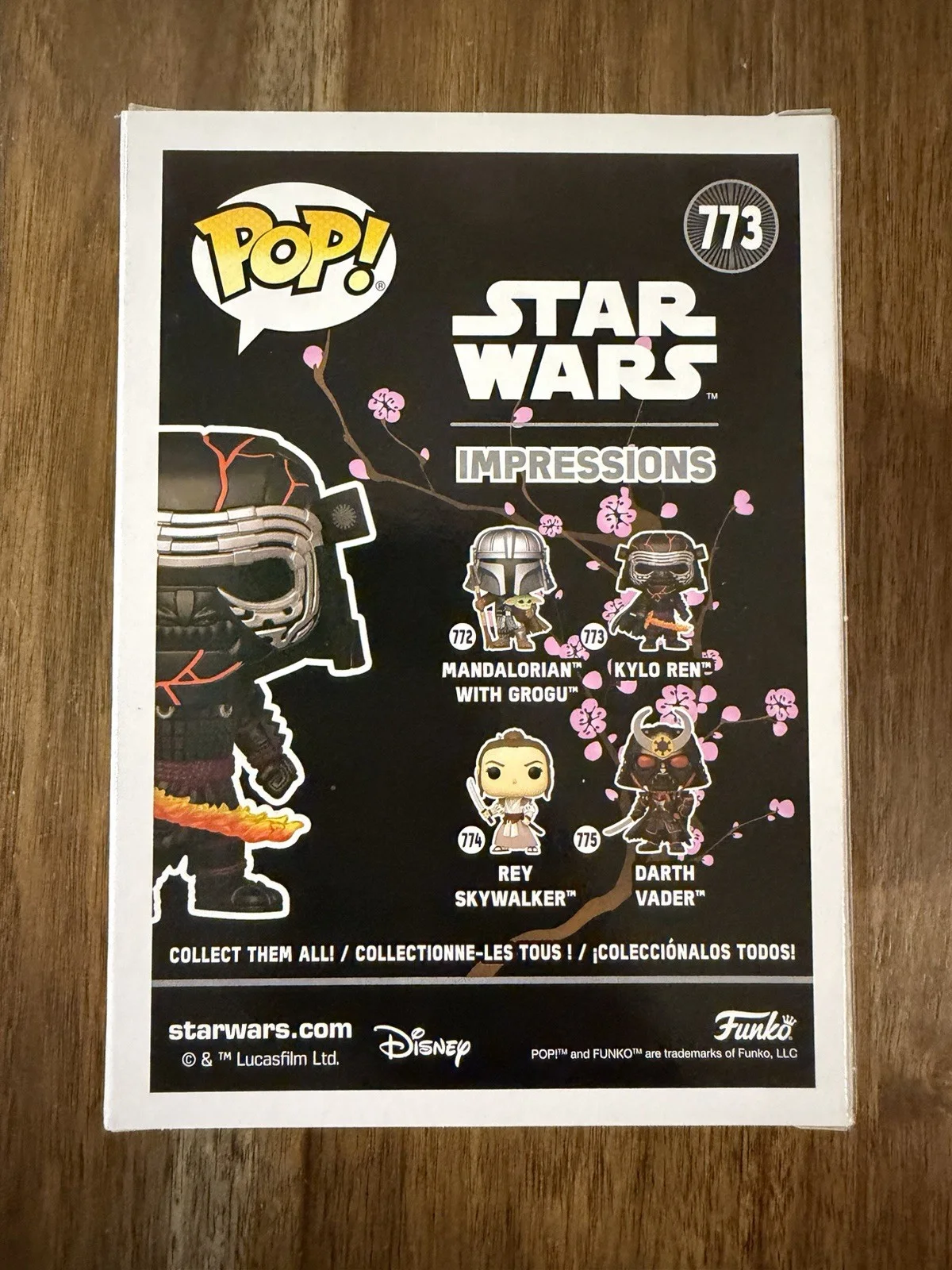 Christian Slater — Christian Slater ‘Star Wars’ Signed ‘Kylo Ren’ Funko Pop Vinyl Figure Beckett, изображение 3