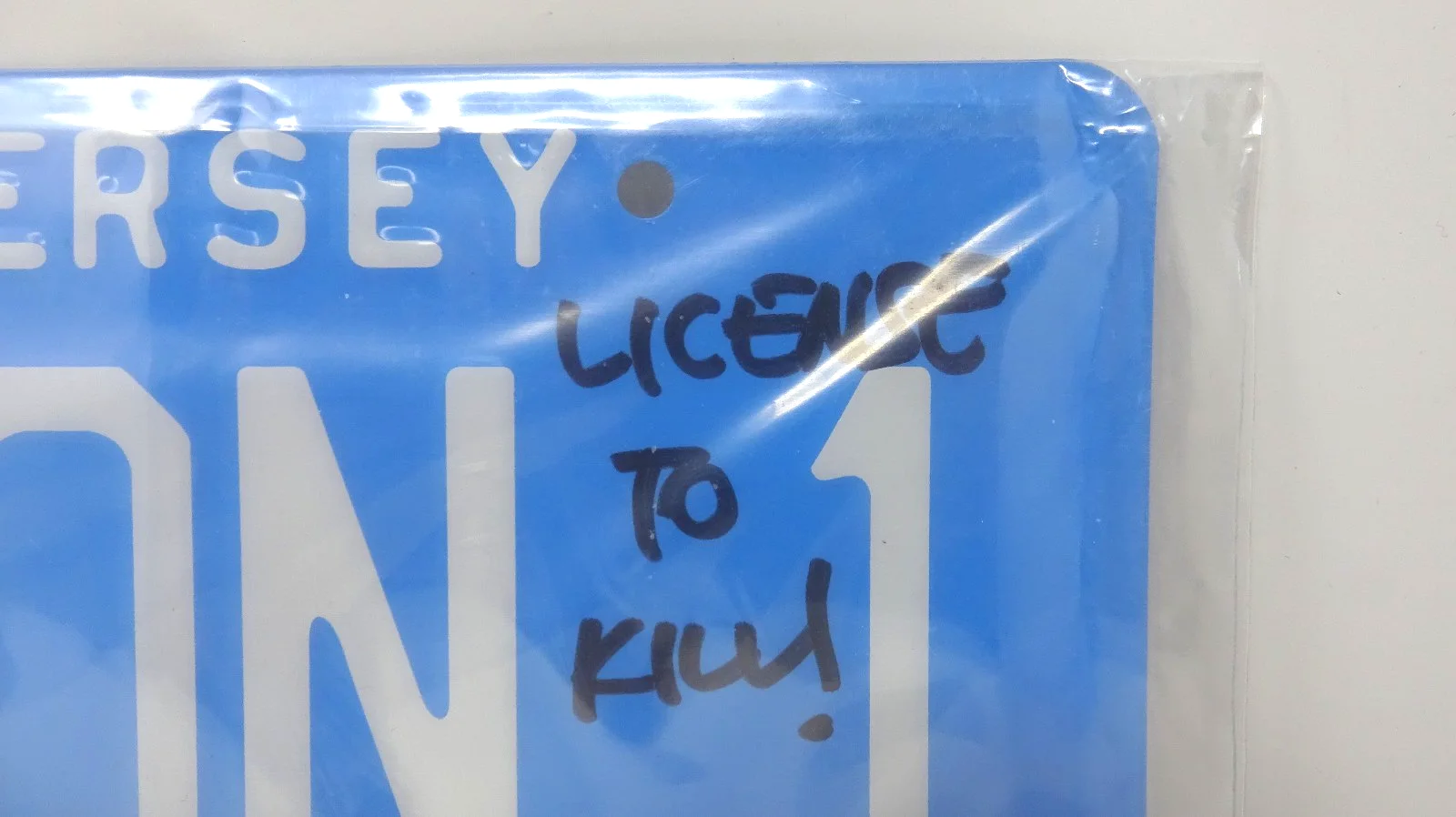 Ari Lehman — Ari Lehman Friday The 13th Jason Voorhees Signed License Plate Beckett Witnessed, изображение 3