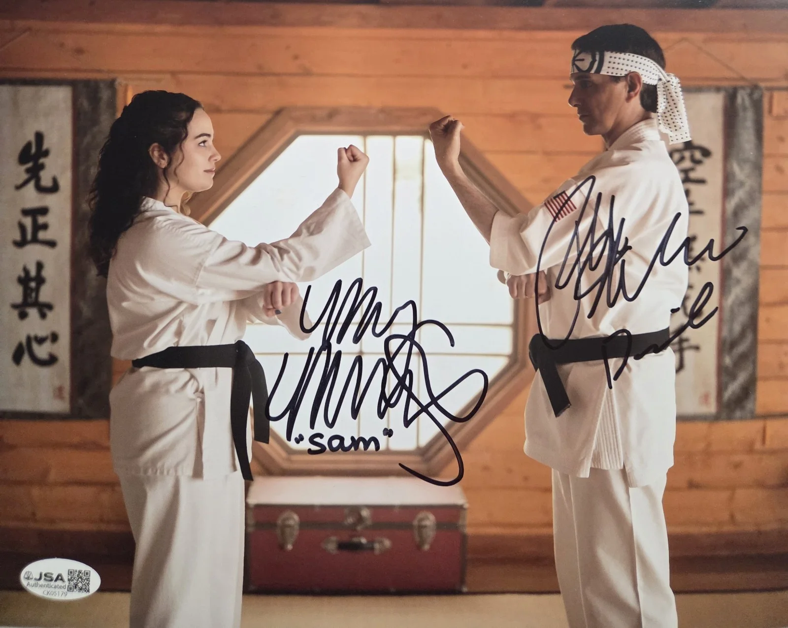 Ralph Macchio — Cobra Kai Ralph Macchio Mary Mouser Dual Signed 8x1p Photo JSA COA