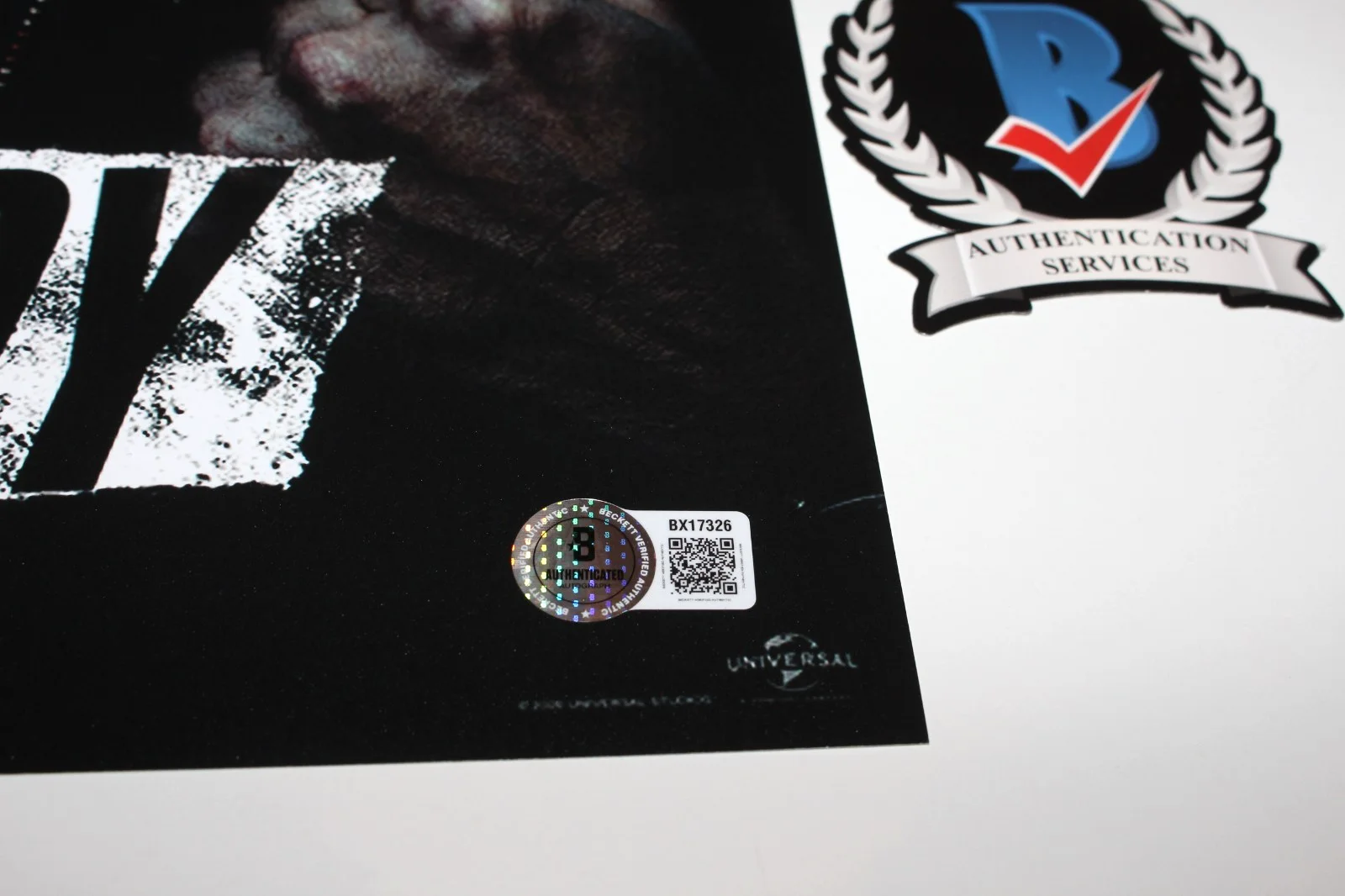 WRITER DEREK KOLSTAD SIGNED 'NOBODY' 12x18 MOVIE POSTER 2 BECKETT BAS COA PROOF, изображение 3