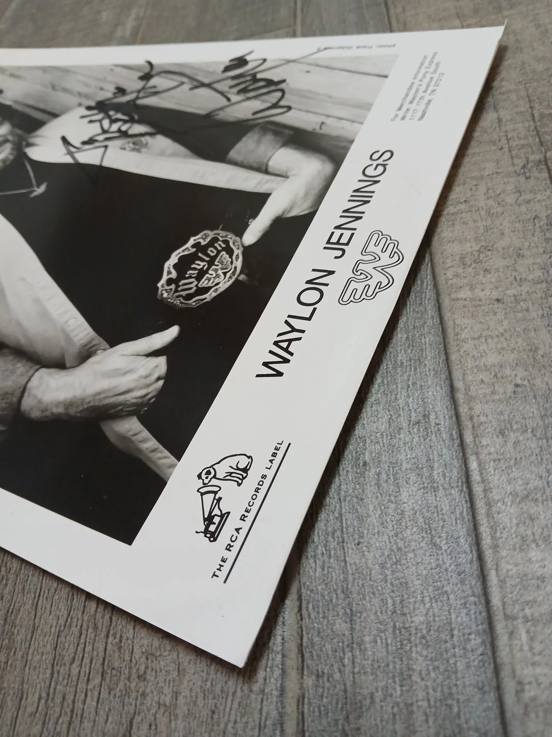 WAYLON JENNINGS Autographed Signed 8x10" Photo W/ Backstage Pass, image 4