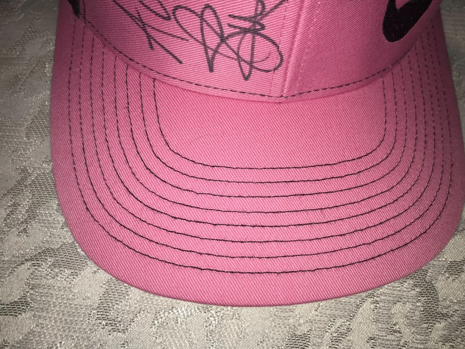 SIGNED Super Rare DEMUN JONES Country Rapper LOGO Pink TRUCKER HAT Merchandise, изображение 5