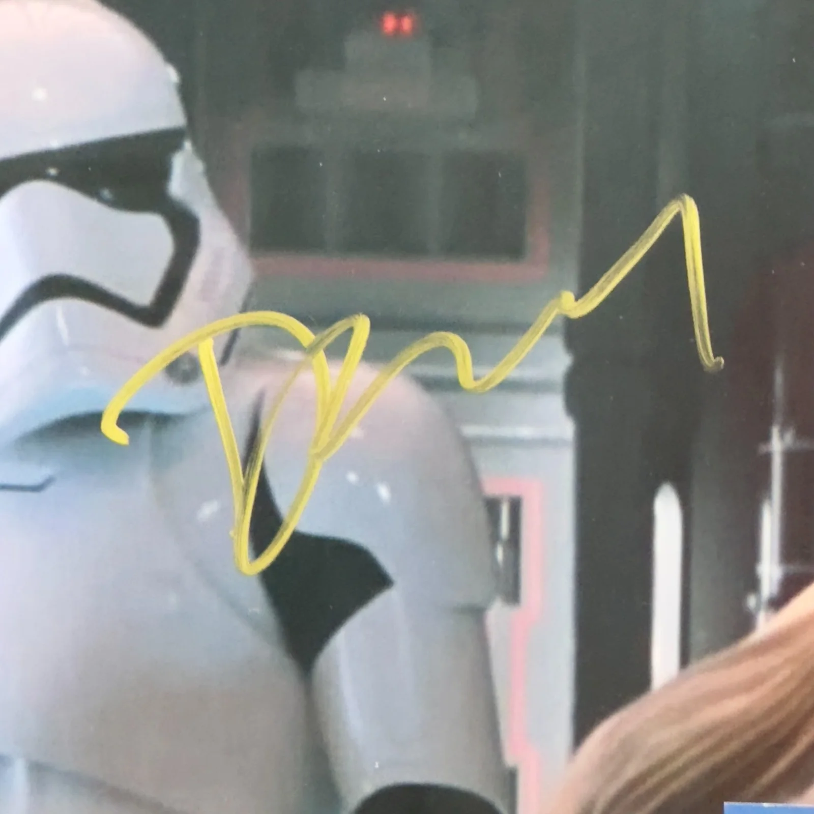Daniel Craig — Daniel Craig Signed 11x14 Photo Star Wars Stormtrooper Autographed Beckett BAS!, изображение 2