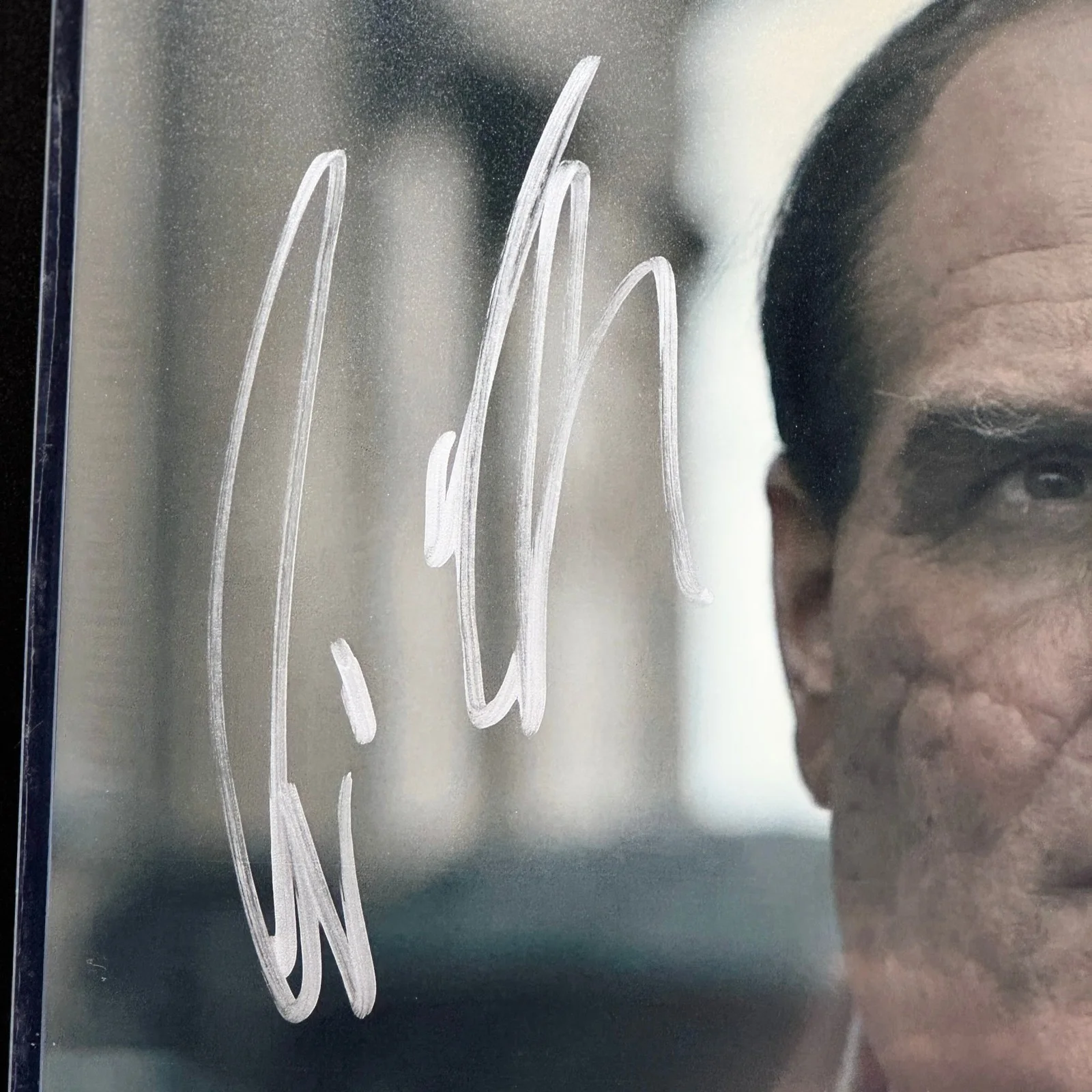 Colin Farrell — Colin Farrell Signed 11x14 Photo The Penguin Batman Autograph Beckett BAS COA, image 2
