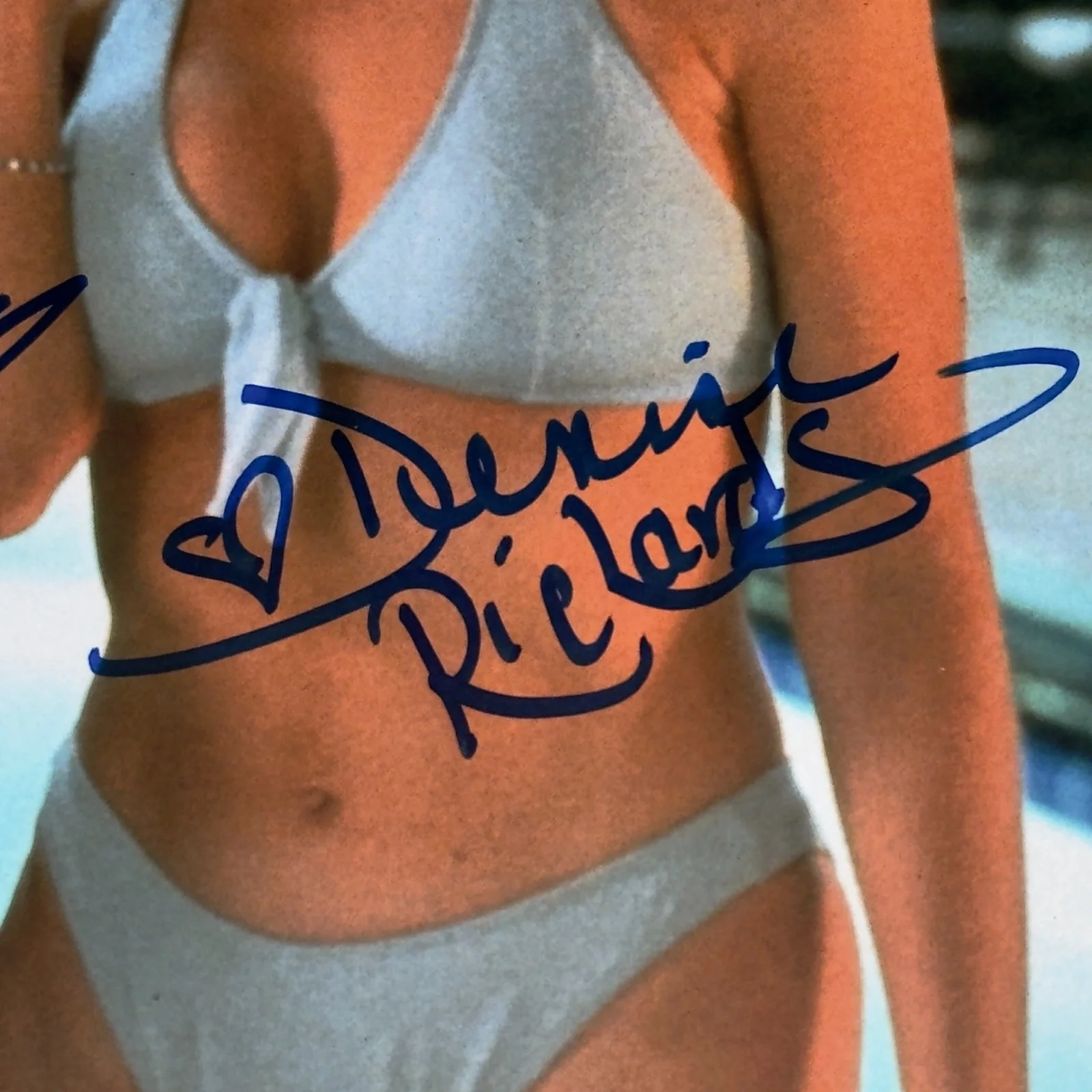 Neve Campbell, Denise Richards — Neve Campbell & Denise Richards Signed 11x14 Photo Wild Things Beckett Authentic, image 3