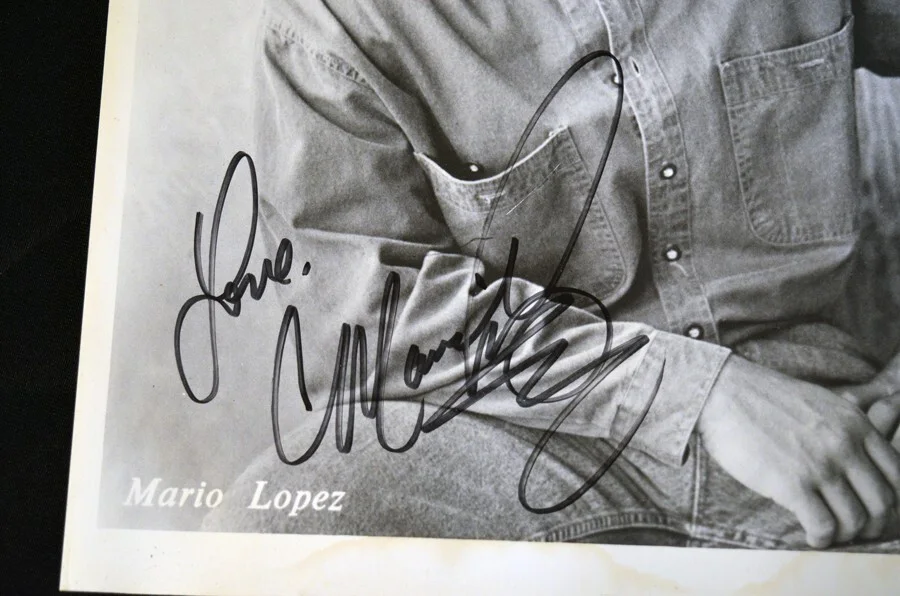 Mario Lopez — Mario Lopez TO BETH In-person AUTHENTIC Autographed Photo 1980s., image 2