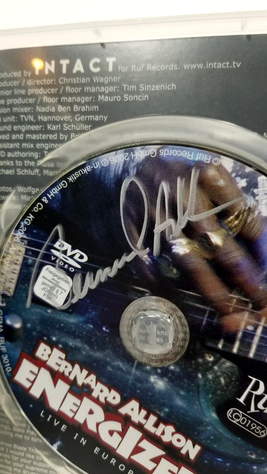 Bernard Allison signed autographed dvd Energized live in Europe concert 2006, изображение 2