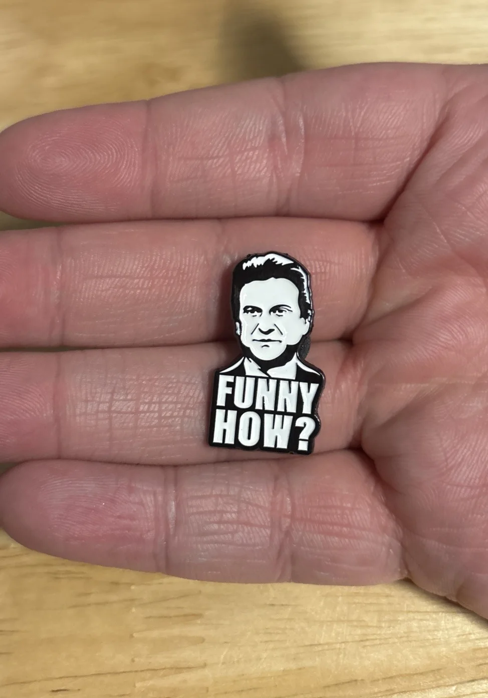 Goodfellas Funny How ? Joe Pesci Tommy DeVito Metal Enamel Pin Badge Brand New, изображение 3
