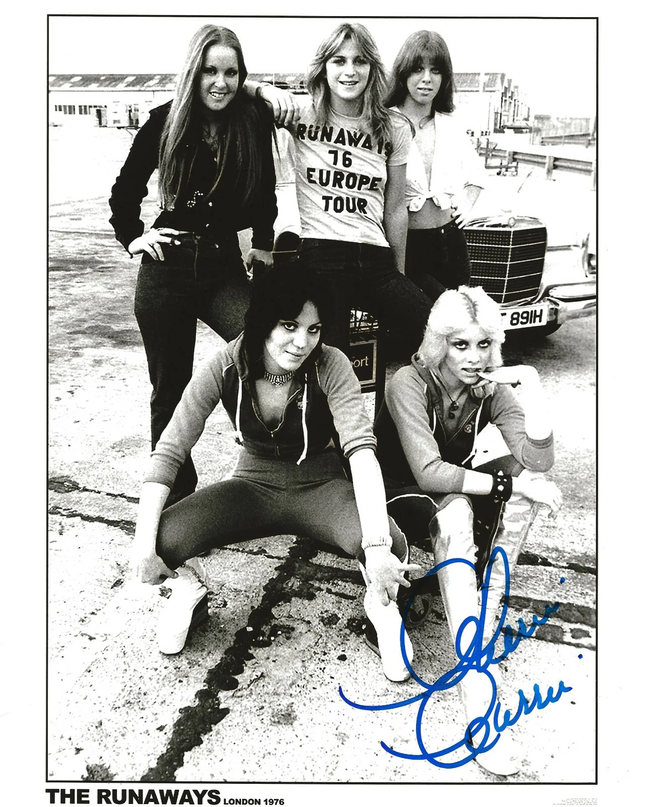 Cherie Currie The Runaways singer signed 8x10 photo COA exact proof autographed', image 2