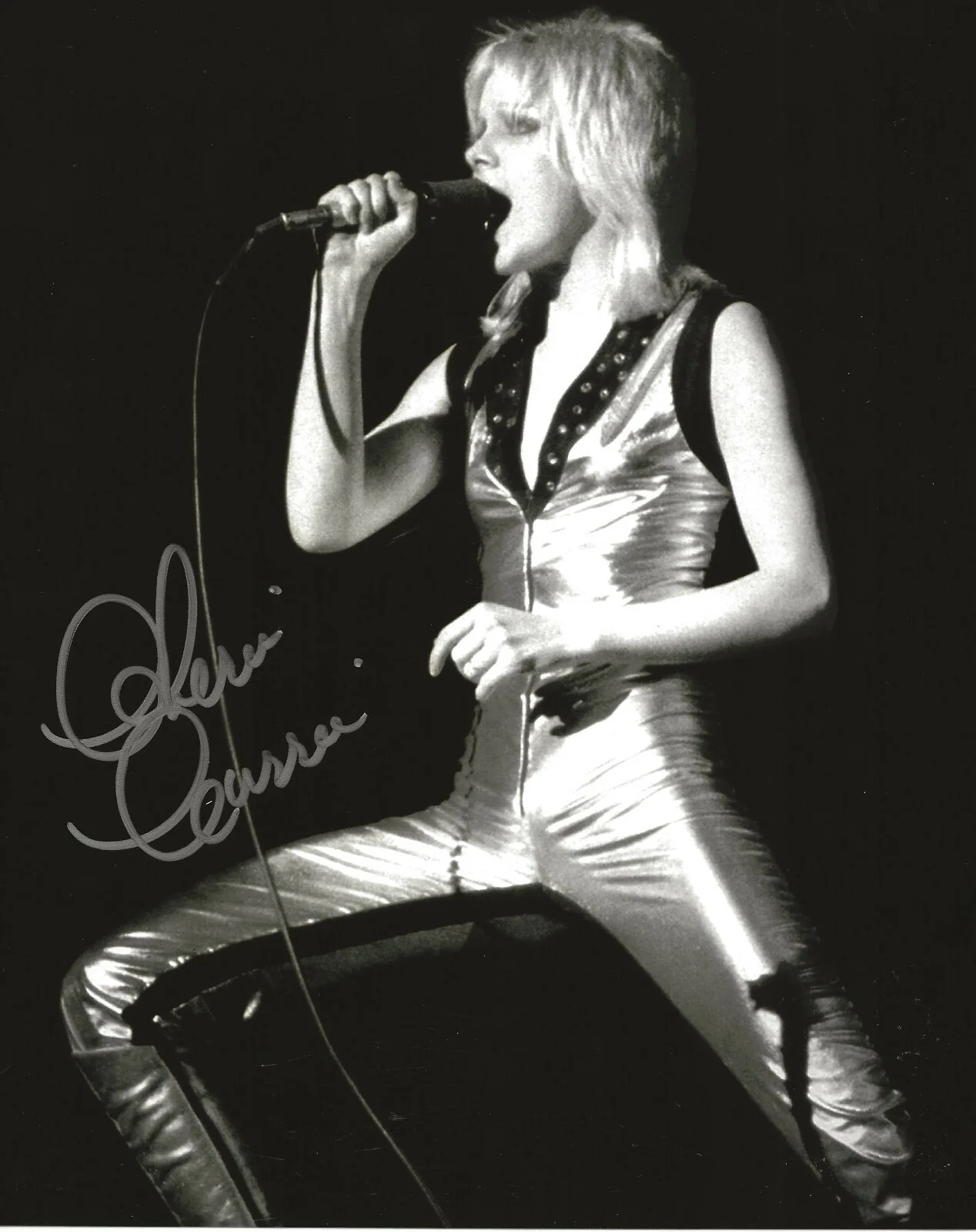 Cherie Currie The Runaways singer signed 8x10 photo COA exact proof autographed!, изображение 2