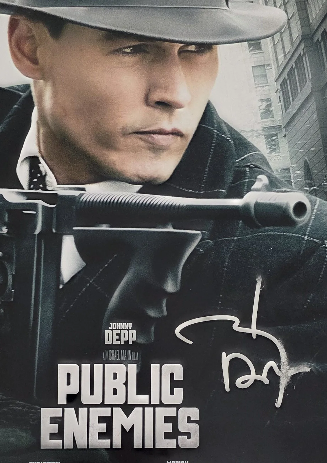 Johnny Depp — Johnny Depp Signed Public Enemies 12x18 Photo Poster COA Proof Autographed, изображение 2