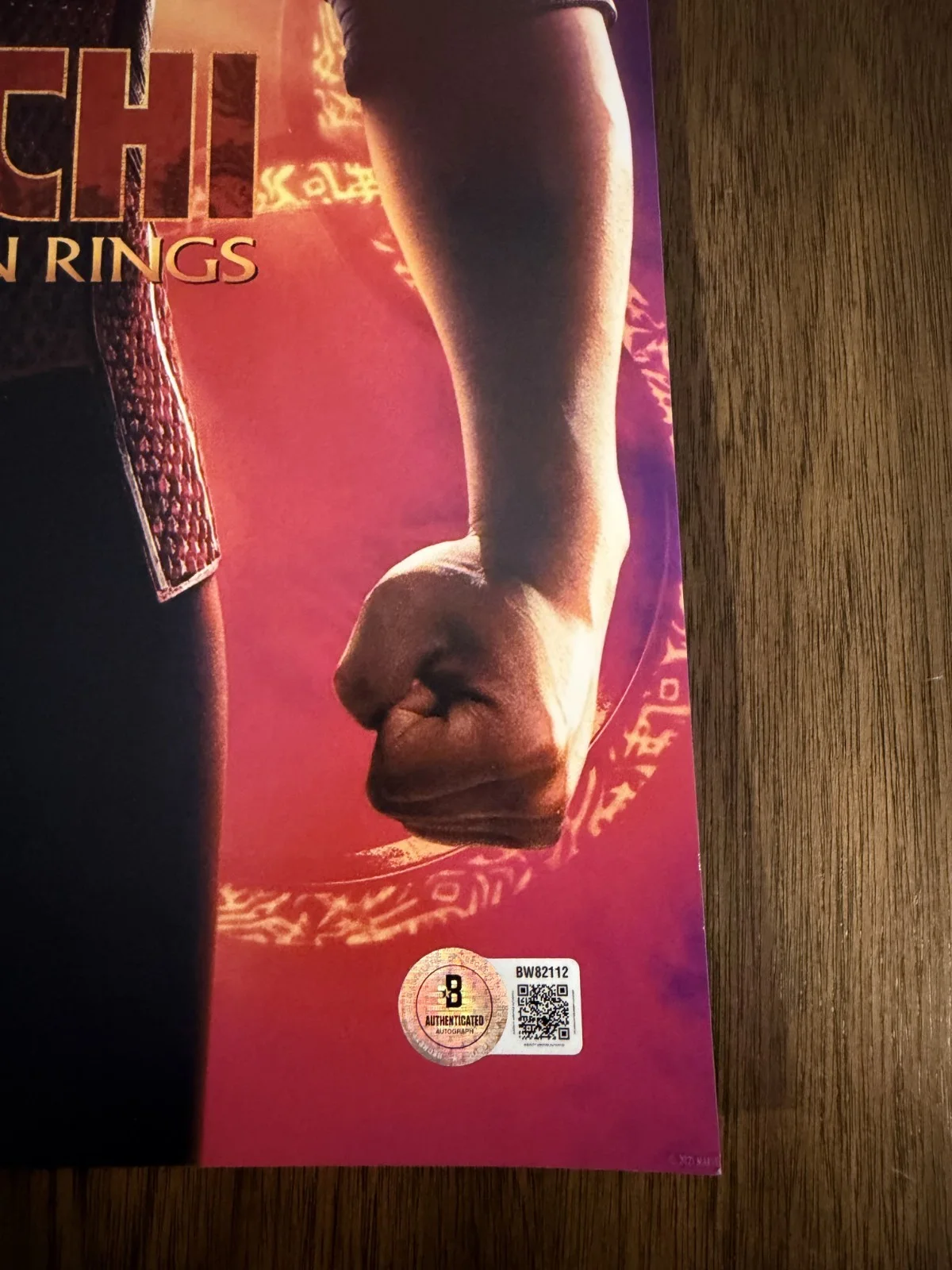 Simu Liu ‘Shang-Chi And The Legend' Signed 12x18 Photo 'Shaun' Beckett, изображение 2