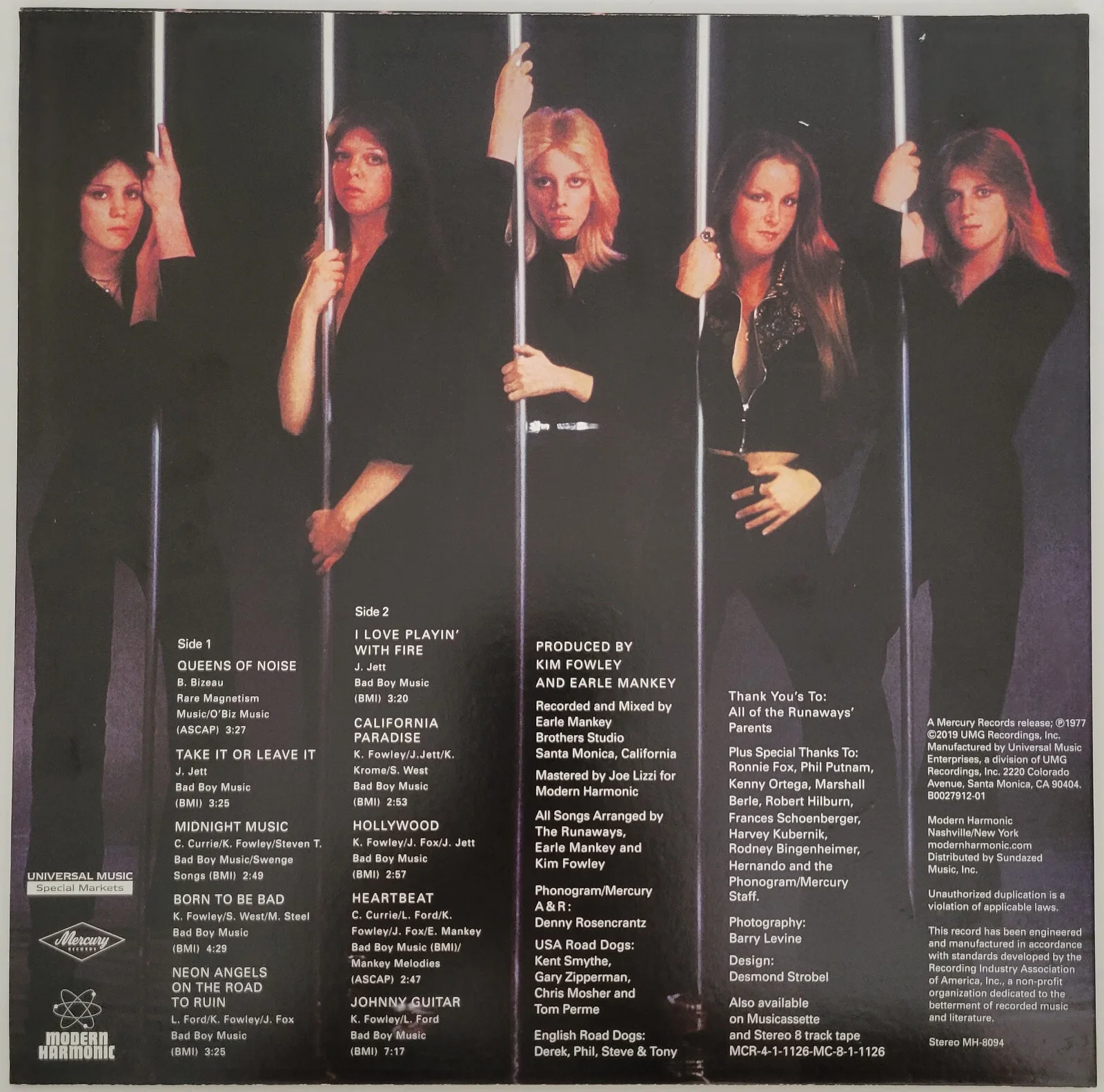 Joan Jett Currie Ford signed The Runaways Queens of Noise album COA exact proof, изображение 4