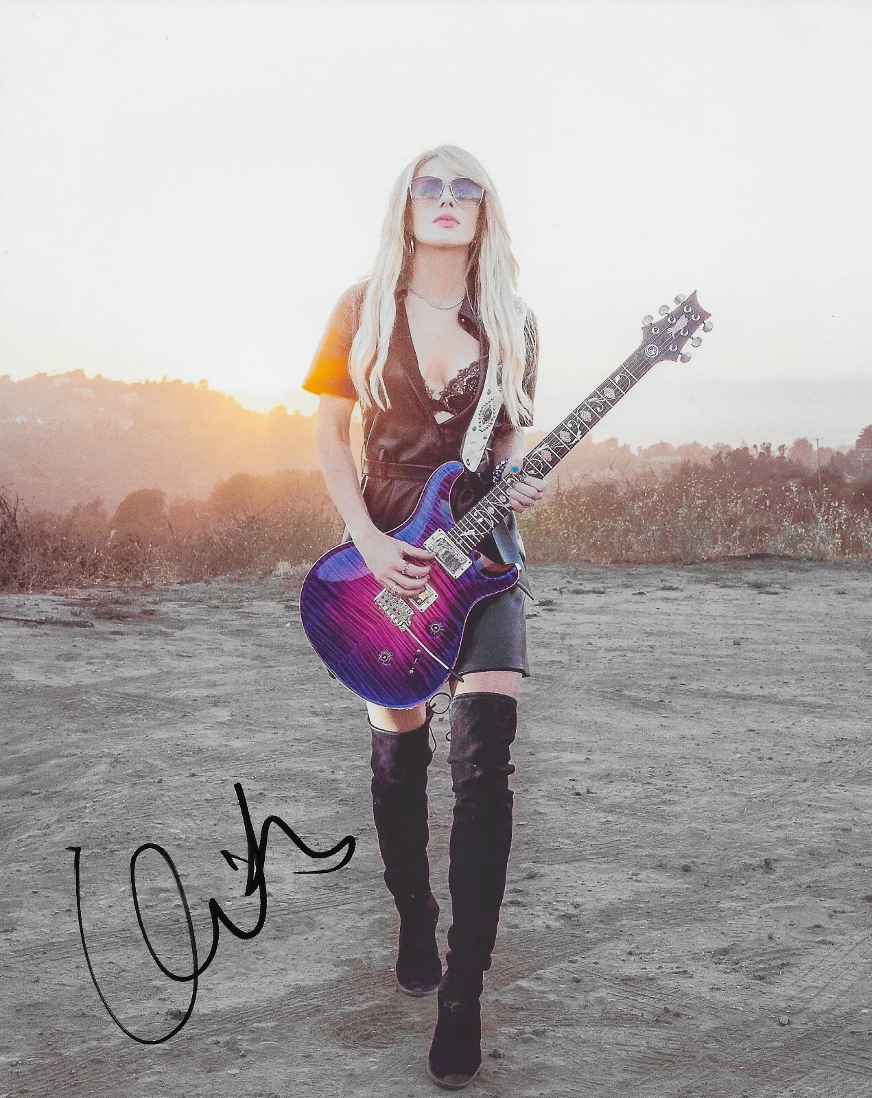 Orianthi Signed 8x10 Photo COA Proof Autographed Guitarist Singer Songwriter.., image 2