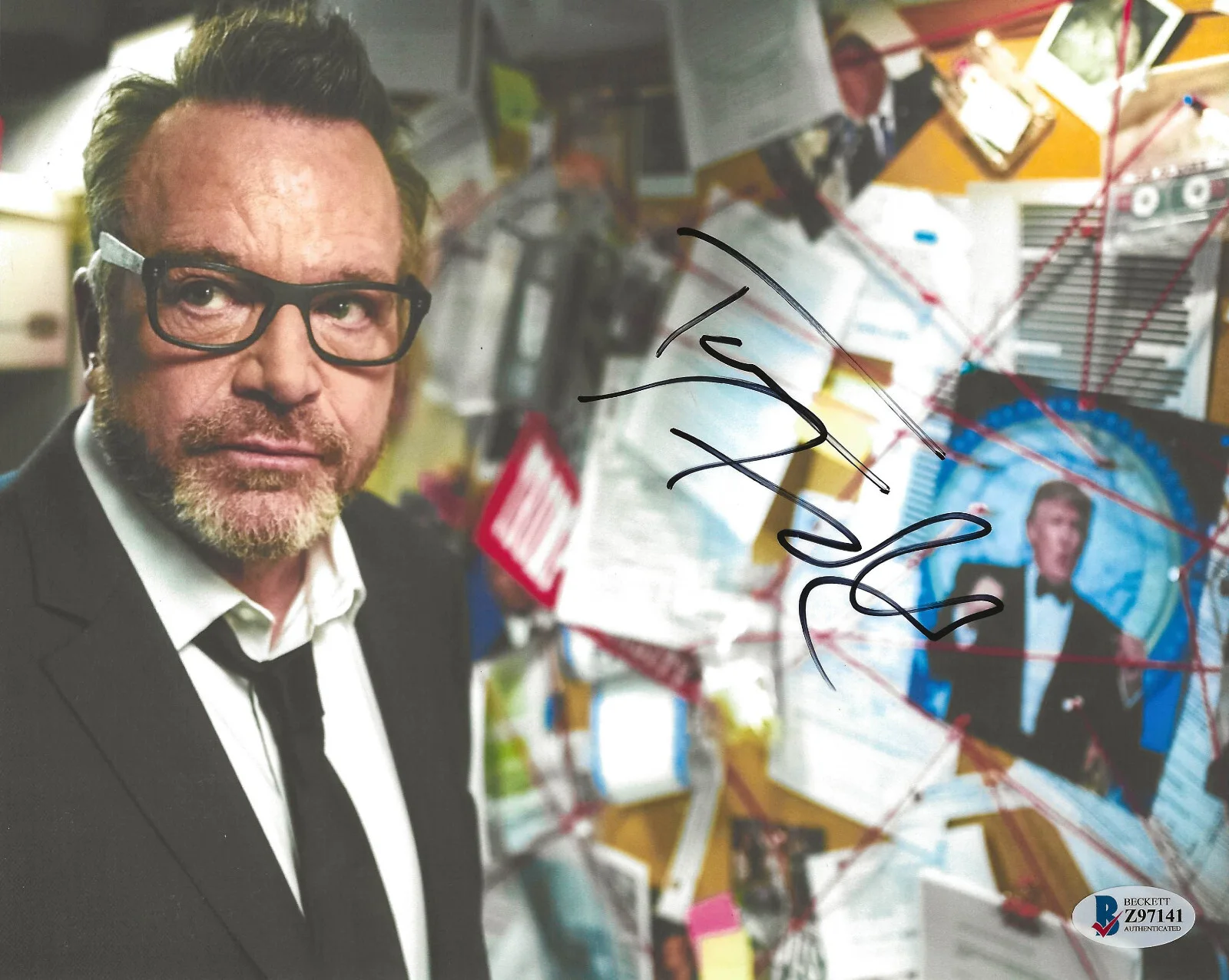 Tom Arnold — Tom Arnold Actor Comedian signed 8x10 photo Beckett COA proof autographed, изображение 2