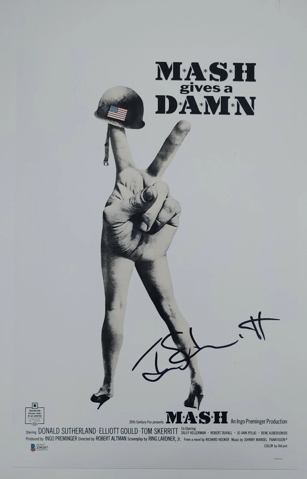 Tom Skerritt — Tom Skerritt signed Mash 12x18 photo poster Duke COA autographed proof Beckett, image 2