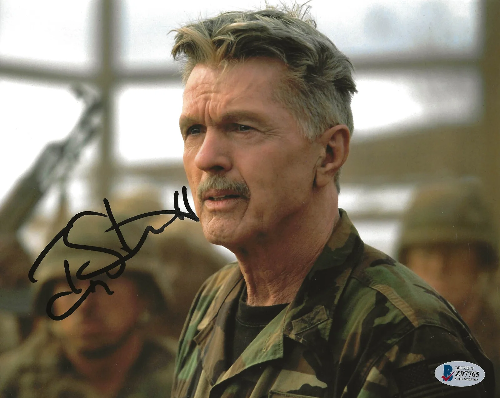 Tom Skerritt — Tom Skerritt actor signed 8x10 photo proof Beckett COA autographed, изображение 2
