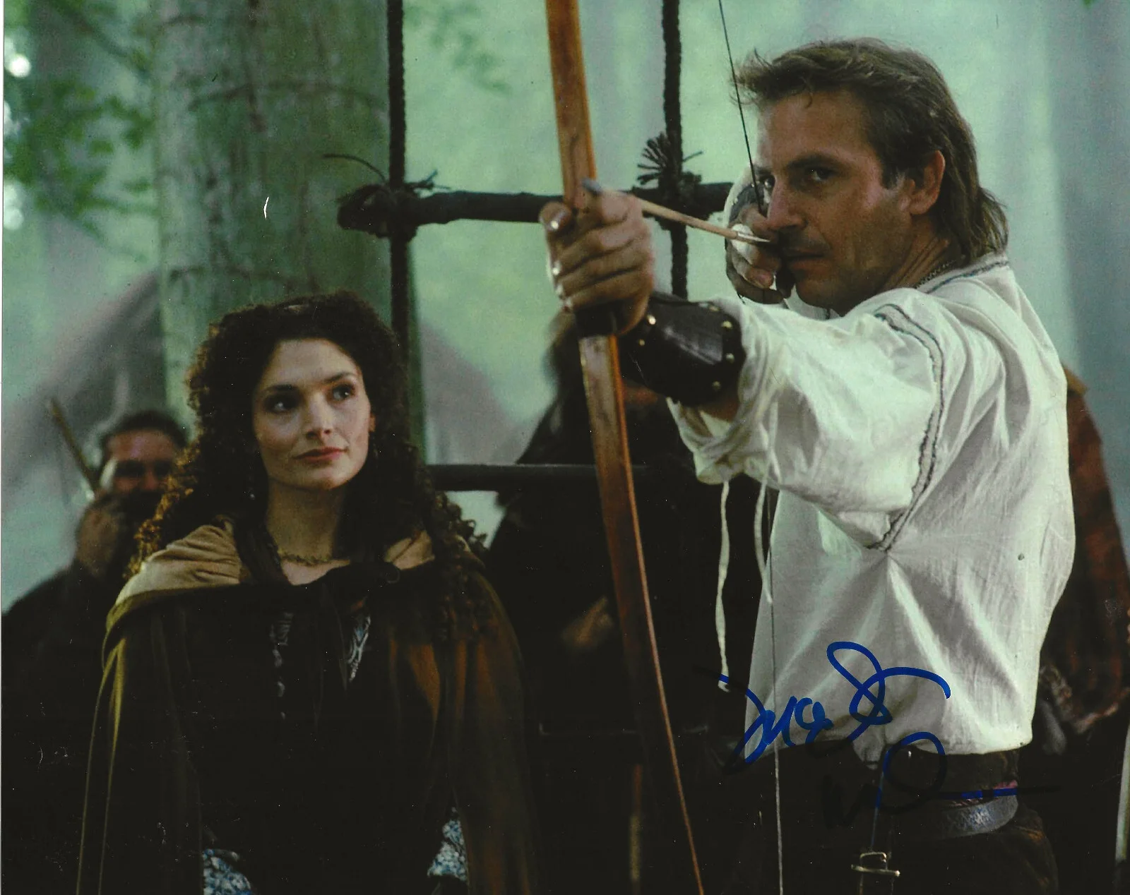 Mary Elizabeth Mastrantonio — Mary Elizabeth Mastrantonio signed Robin Hood 8x10 photo COA proof autographed., image 2