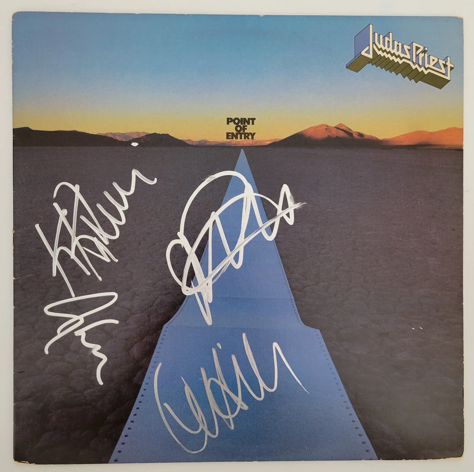 Judas Priest Signed Point of Entry Album Vinyl Proof Halford,Tipton,Hill,Downing, изображение 3
