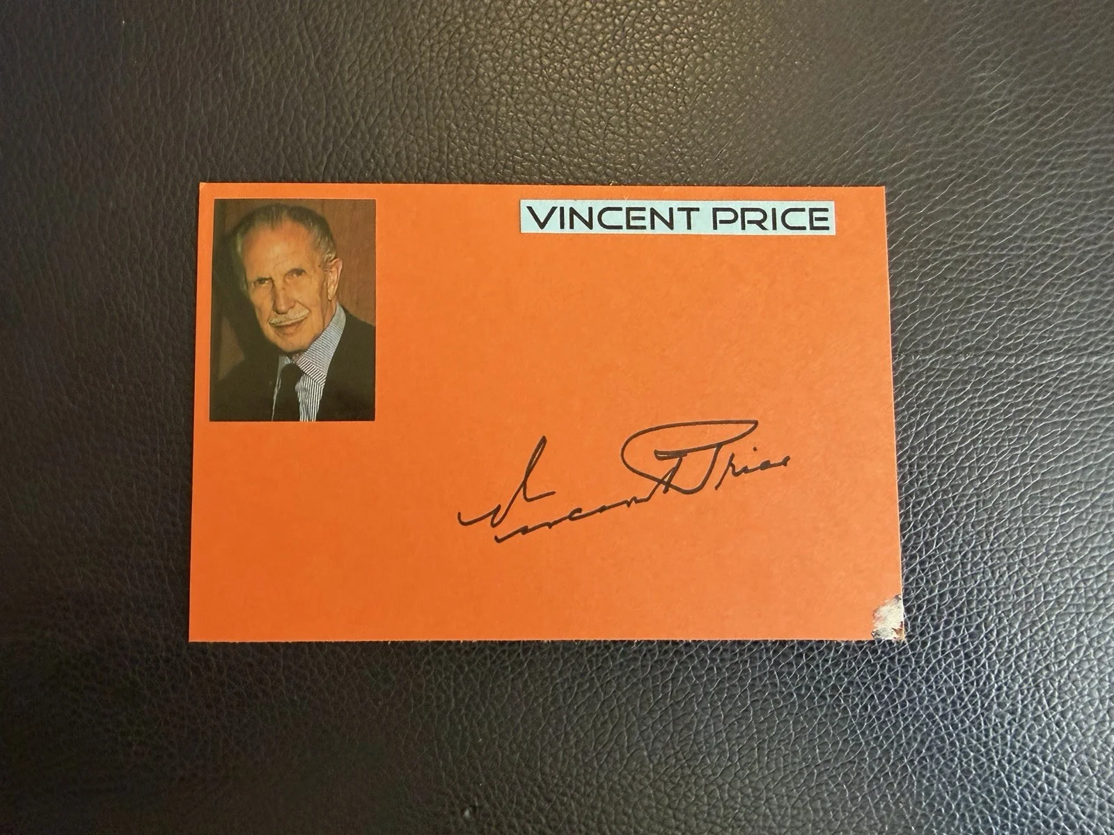 VINCENT PRICE — Vincent Price Signed 3x5 Cut Card Horror Legend House of Wax Dracula