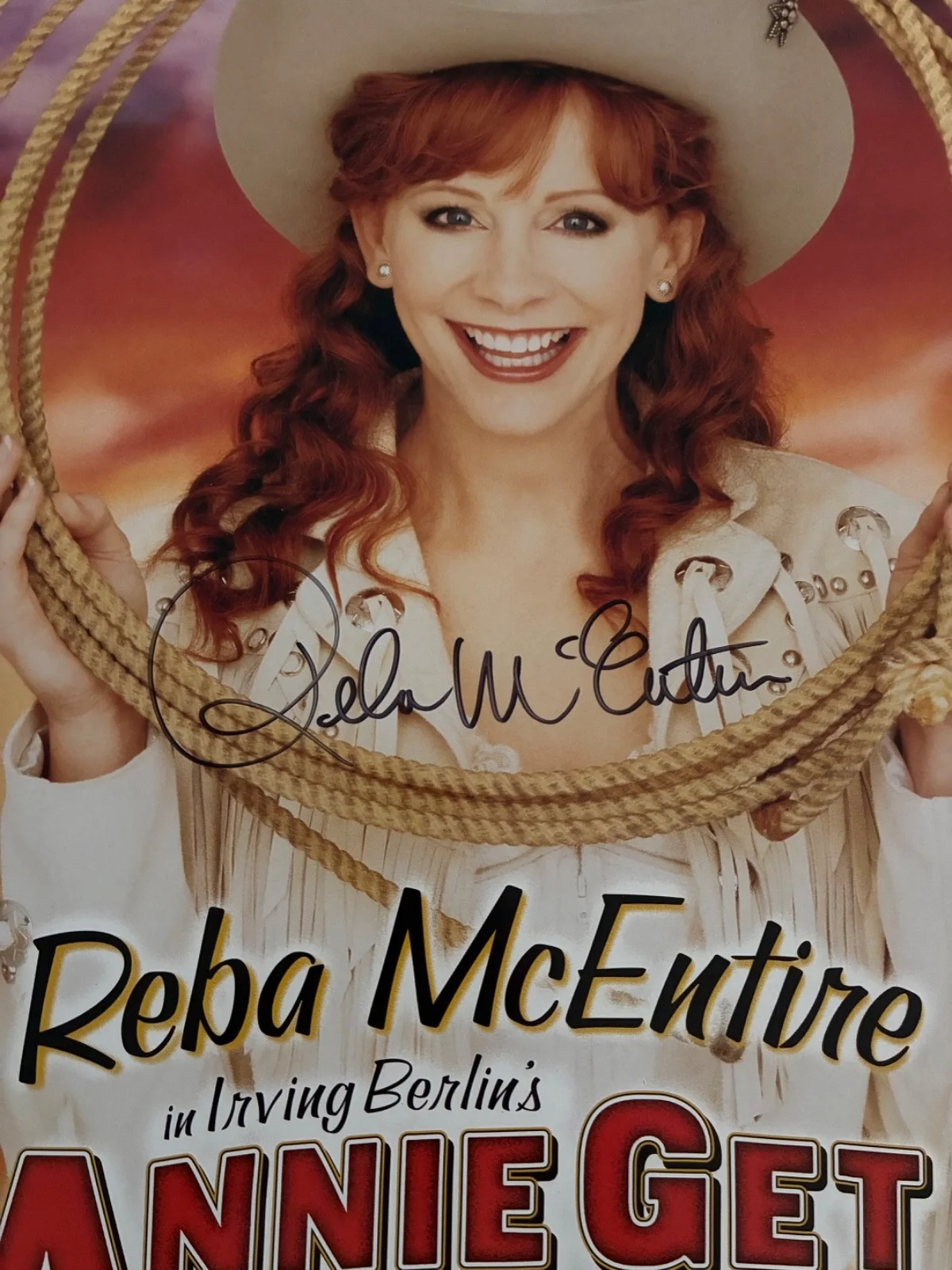 REBA MCENTIRE Signed ANNIE GET YOUR GUN Broadway Window Card Poster Autographed, image 2
